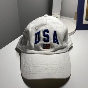 White brandy Melville baseball cap